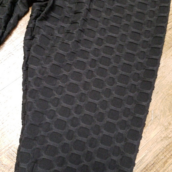 1 left!!!!♡Boutique | Rippled leggings - Picture 2 of 8